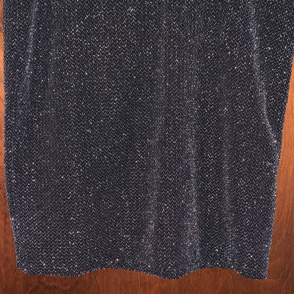 Grey sparkly skirt - Picture 2 of 3